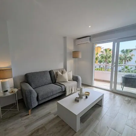 Modernised 1 Bedroom In Punta Prima Pp28